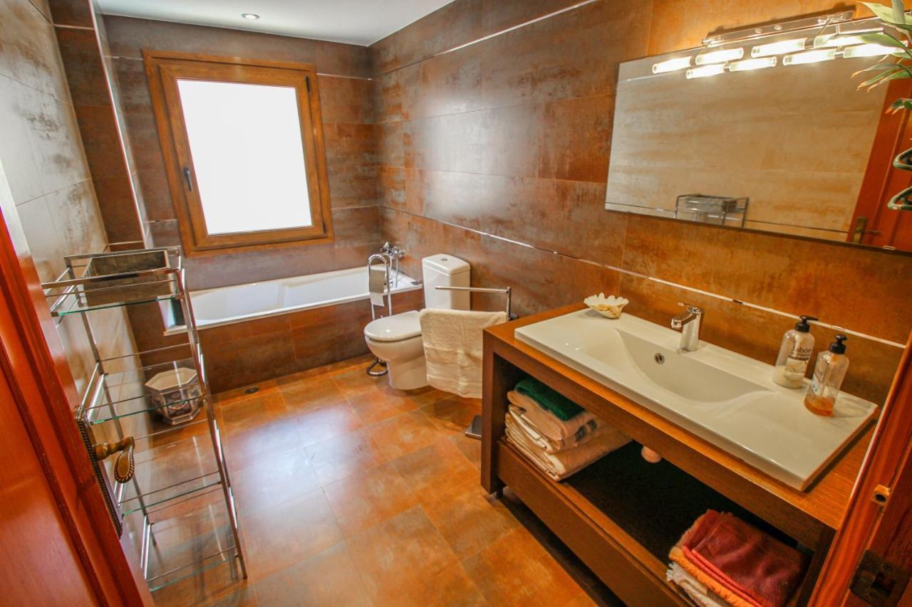 Aduport - Holiday Apartment Close To Beach In ฮาเวอา ภายนอก รูปภาพ