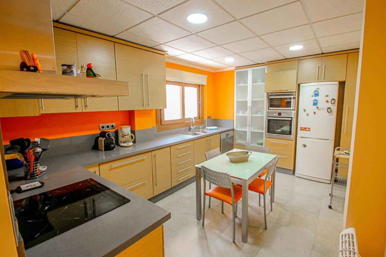 Aduport - Holiday Apartment Close To Beach In ฮาเวอา ภายนอก รูปภาพ